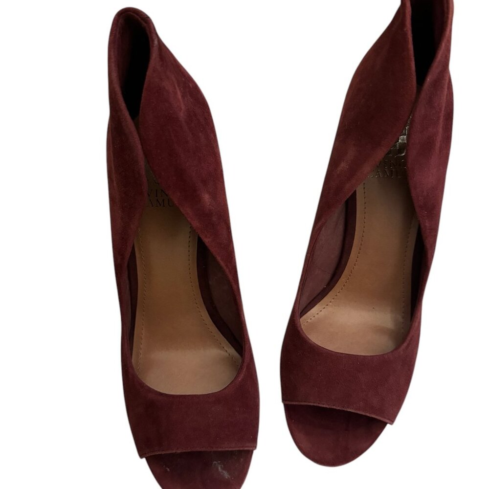 Vince Camuto size 9